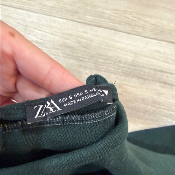 Zara Forest Green Muscle Tee - Picture 2 of 2